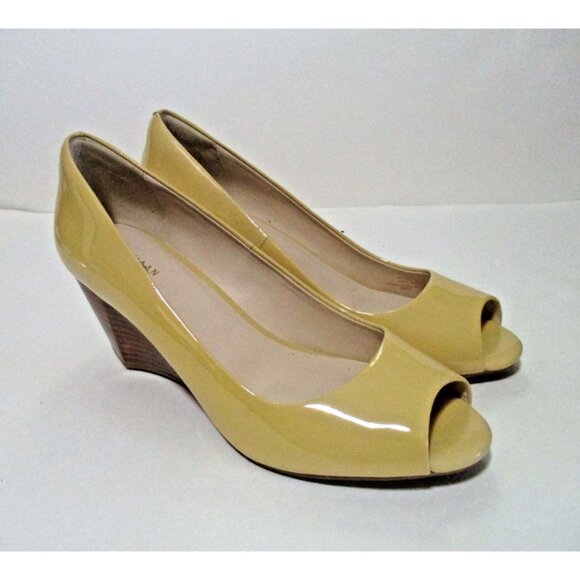 Cole Haan Lemon Yellow Patent  Wedge - NWOT - Size 9-1/2B - Picture 2 of 7